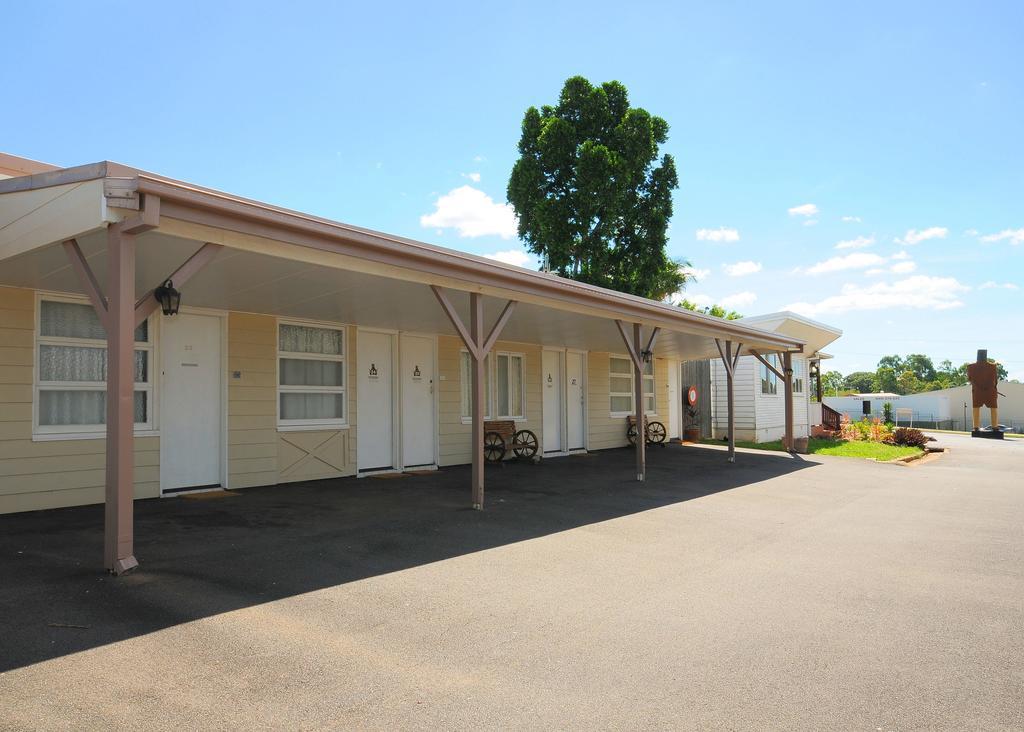 Ned Kelly'S Motel Maryborough Exterior photo